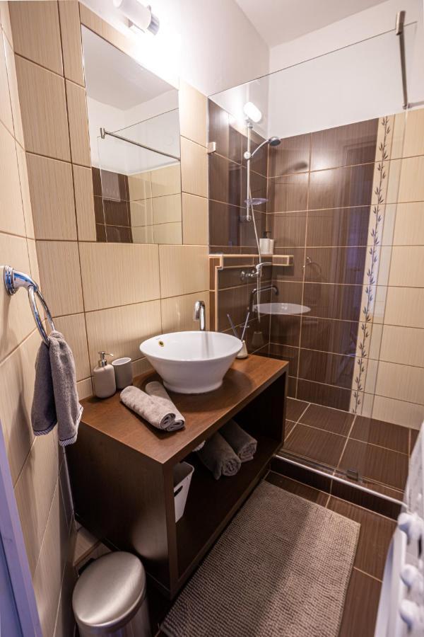 Center Home Apartman Orosháza Eksteriør billede